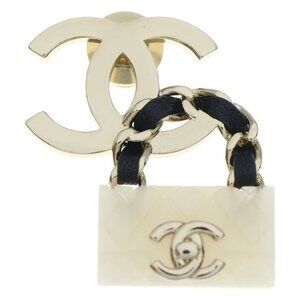 Chanel CC Logo Quilted Bag Brooch White Gold